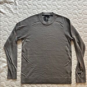 Nike Golf Men’s Tiger Woods wool blend sweater, small grey